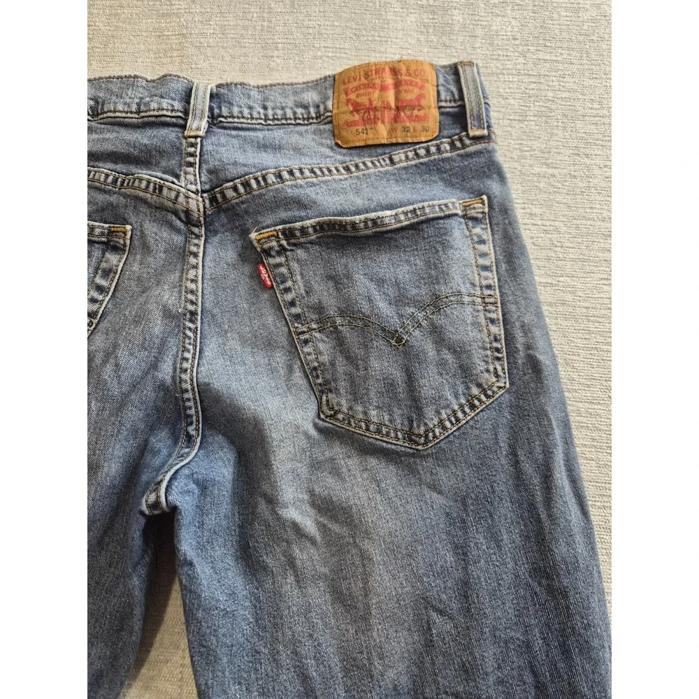 Levi's 541 Jeans Mens 32x30 Blue Denim Cotton Straight Leg Outdoor Everyday Wear